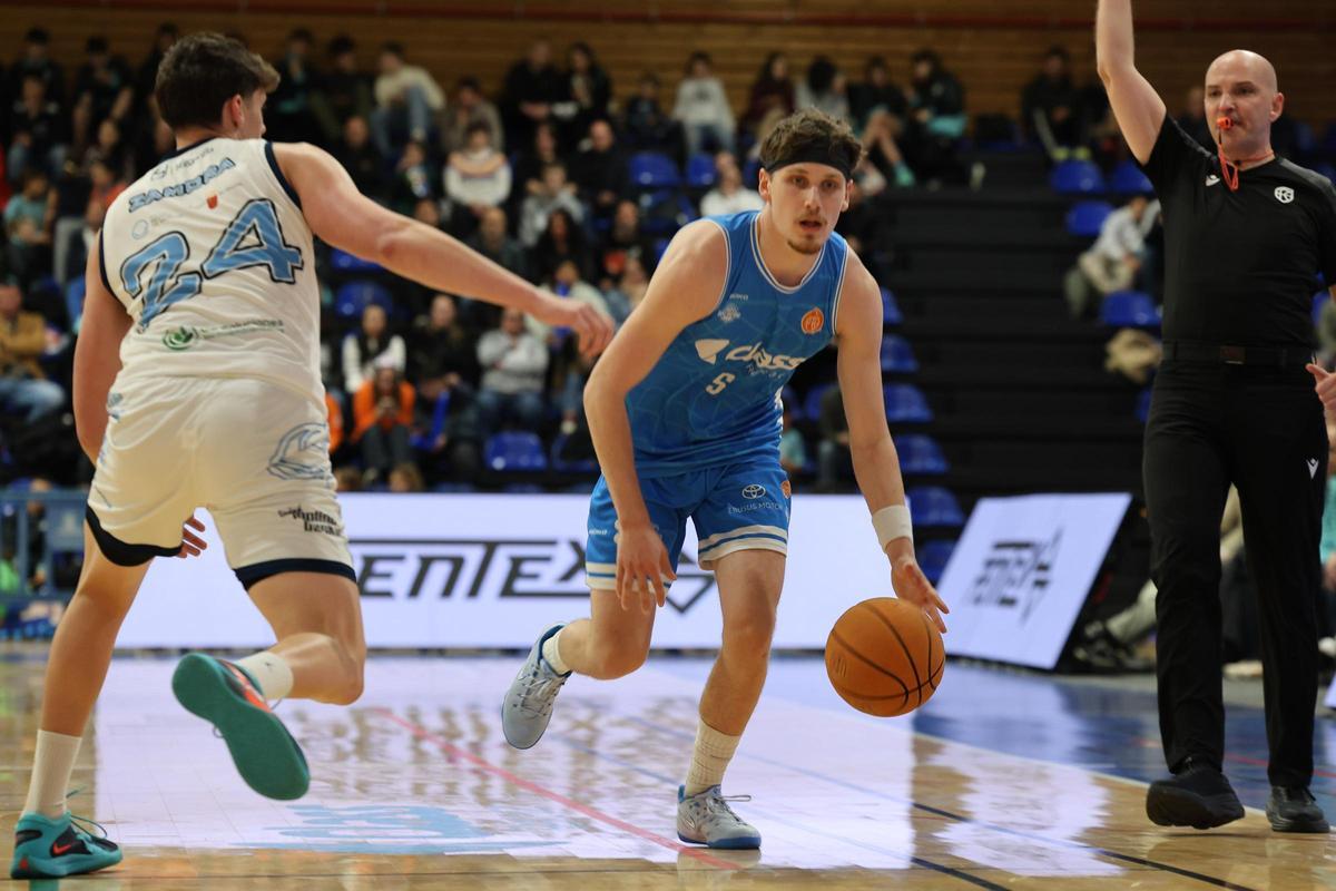 Todas las imágenes del partido de Ciudad Molina Basket.