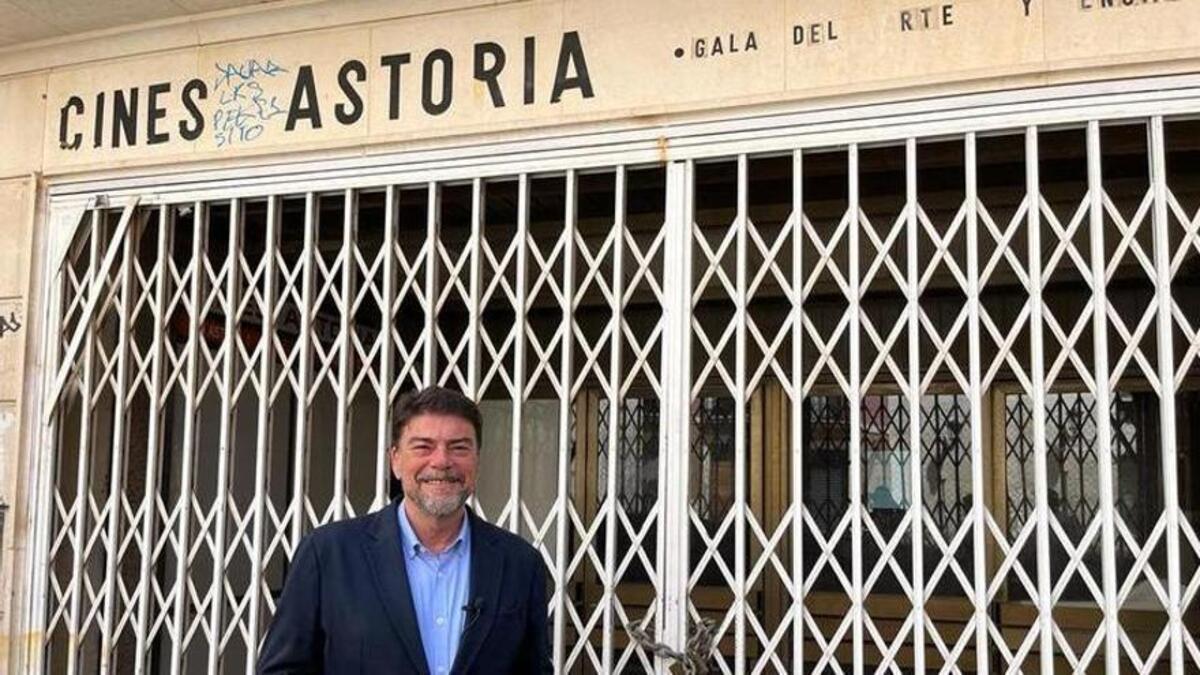 Barcala, a las puertas de los Astoria, situados en el Casco Antiguo de Alicante