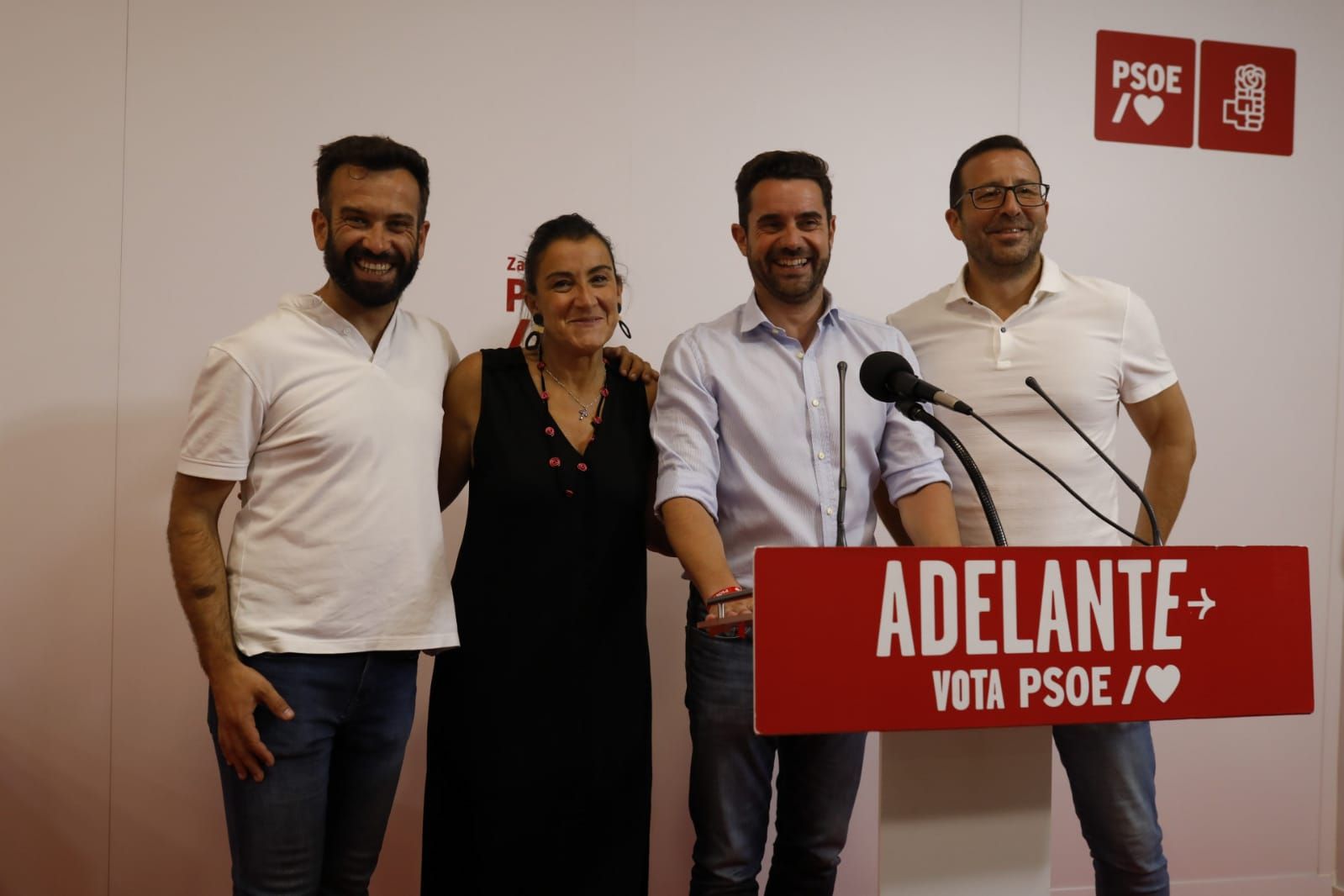 David Gago, Ana Sánchez, Antidio Fagúndez e Iñaki Gómez del PSOE Zamora en el 23J.jpeg