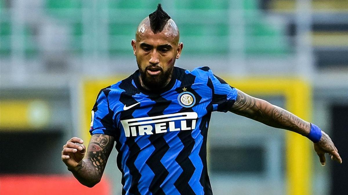 Conte: Estaré contento con Vidal incluso cuando juegue de portero