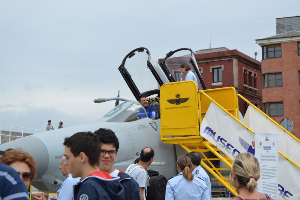 Aviones del festival aéreo de Gijón