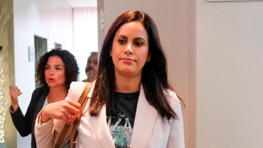 Vidina Espina, diputada electa de Ciudadanos, tras reunirse con el PSOE la semana pasada.