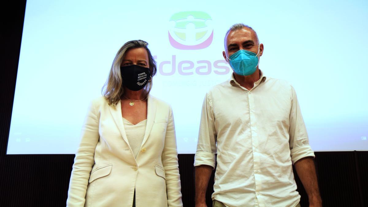 Isabel Albás y Roberto Ballesteros presentan actividades en el día del Comercio Justo