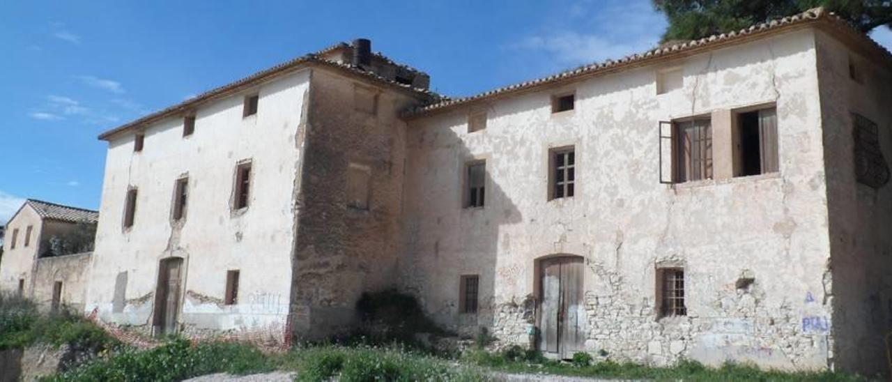 Imagen reciente de la Casa Geralda, donde se proyecta levantar tras su demolición dos pistas de pádel.