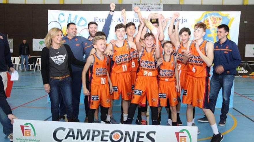 El Valencia Basket se impuso en el XIII Torneo Fym, al ganar en la final al Joventut.