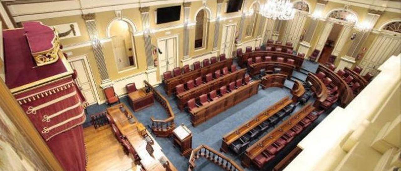 Salón de plenos del Parlamento de Canarias.