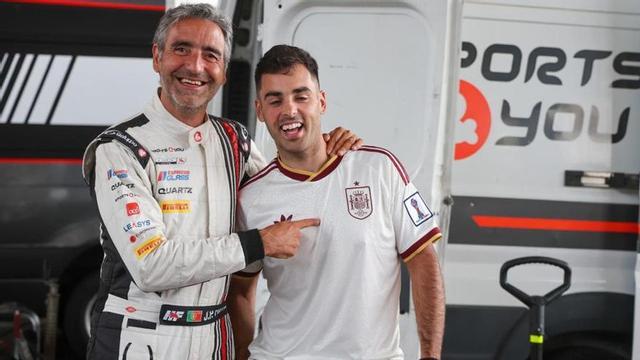 Pedro Fontes, patrón de Sports&amp;You, y Diego Ruiloba, ayer en Funchal (Madeira). | S&amp;Y