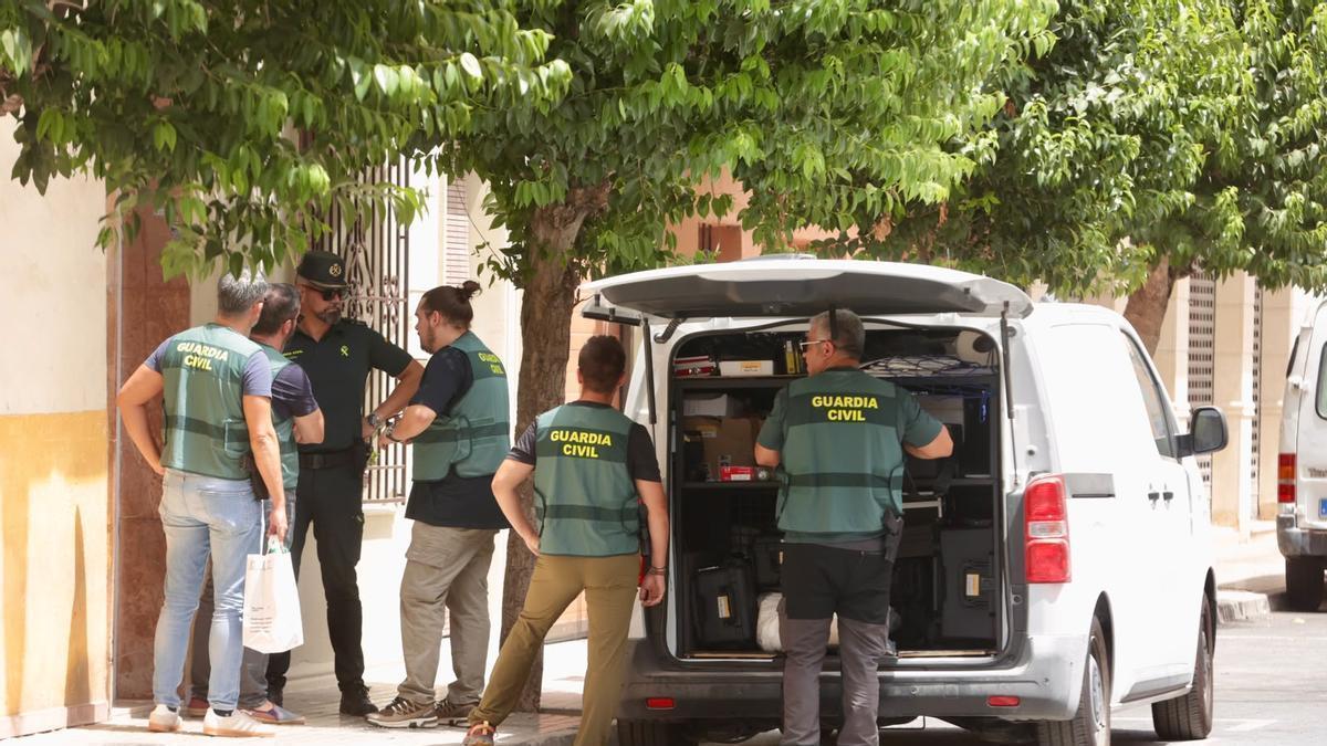 La autopsia descarta la muerte violenta de la mujer en Almoradí y la Guardia Civil deja en libertad a su pareja