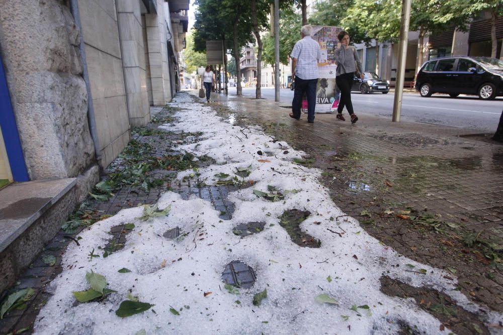 L'endemà de la tempesta que va col·lapsar Girona