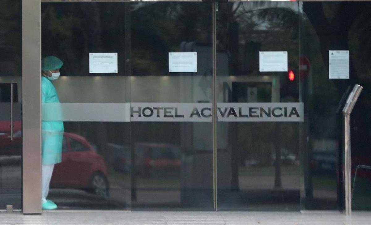 Los pacientes leves de la COVID-19 pasan su cuarentena en hoteles