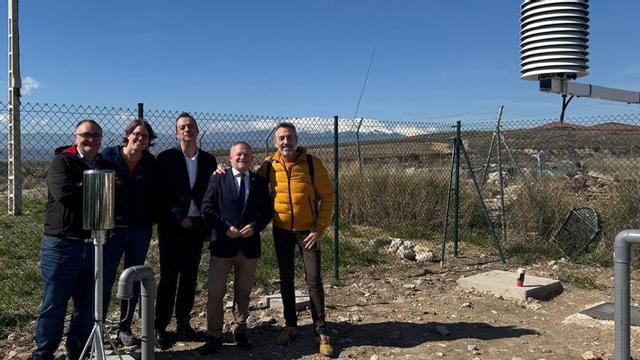 Arcadio Blasco, delegado territorial de la Aemet en Aragón, y Eduardo Arilla, entre otros.