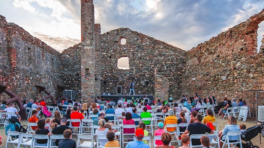 Èxit d’assistència als espectacles familiars a la Ciutadella de Roses durant el juliol