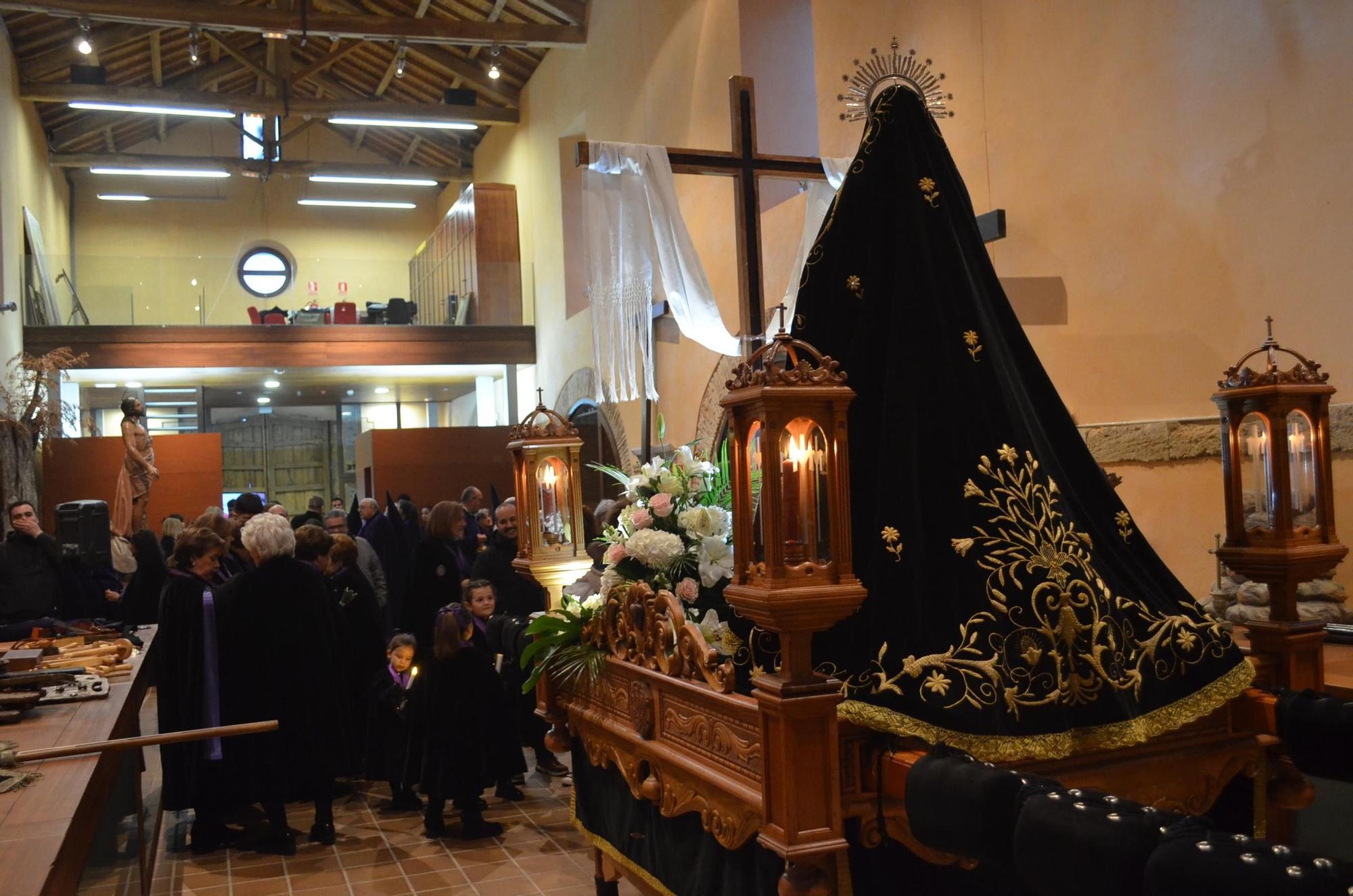 GALERÍA | Solemne Procesión de las Tinieblas, en Benavente
