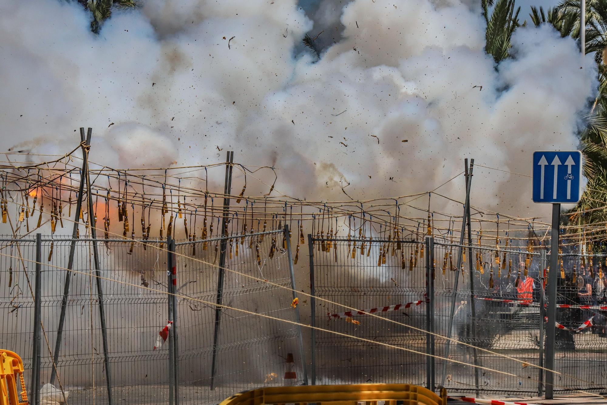 Gran mascletà en honor a la Virgen de la Asunción