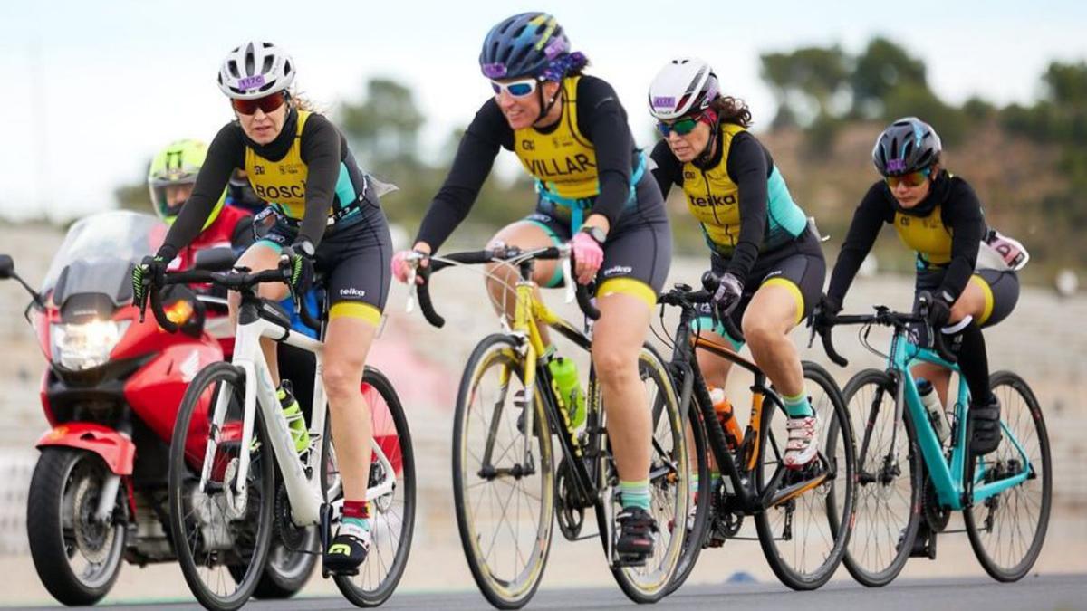 Duatlón El Safor Teika compite en Cheste