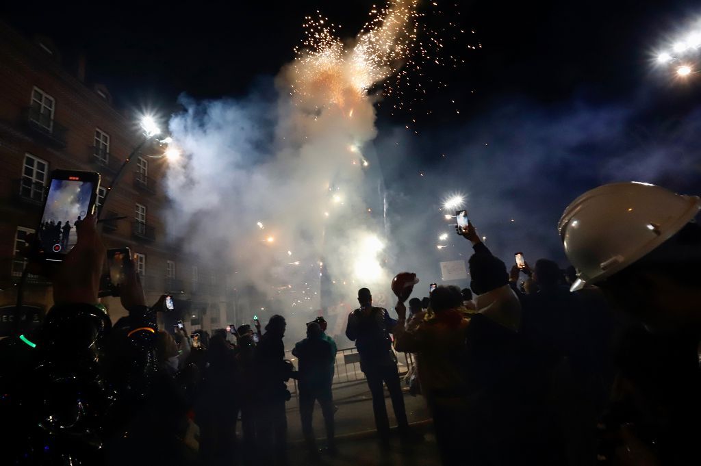 El desfile del Entierro de la Sardina y la quema, en imágenes