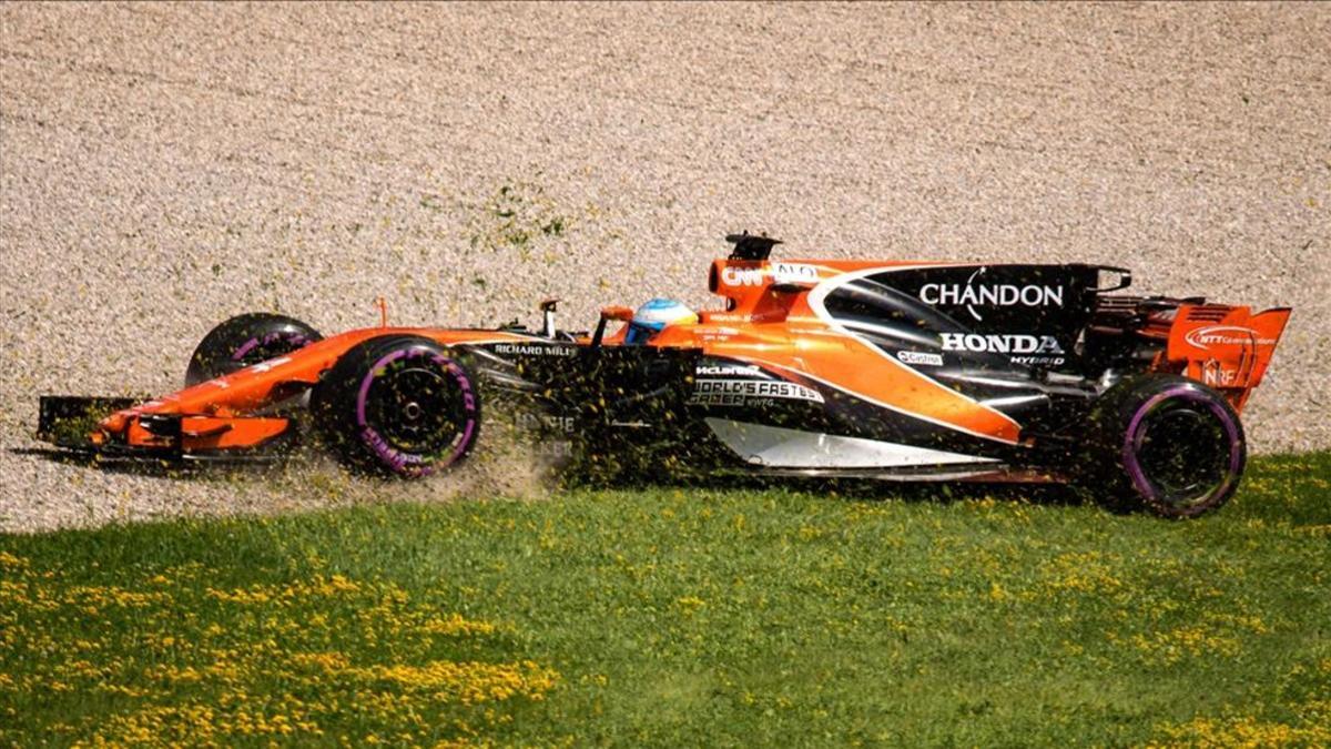 Alonso ha sufrido una salida de pista en Austria