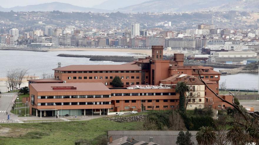 Actual aspecto del Hospital de Jove desde su lateral sur. | Juan Plaza
