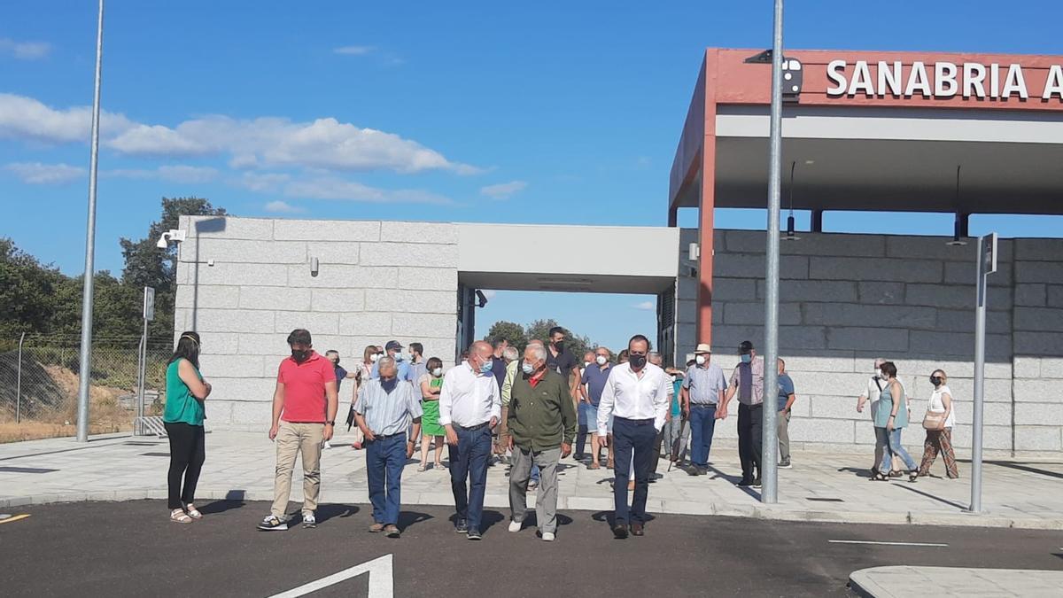 Cargos del PP en la estación del AVE en Otero de Sanabria