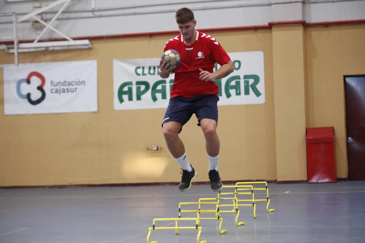 El Cajasur Córdoba Balonmano comienza a andar