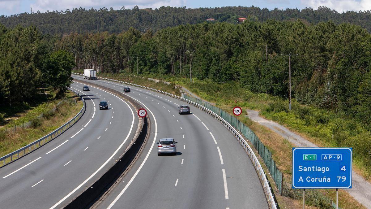 Autopista AP-9 en el cinturón de Santiago