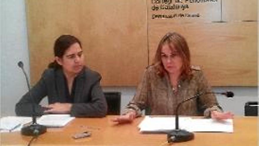 Les advocades Montse Andrés i Cristina Muntañola.
