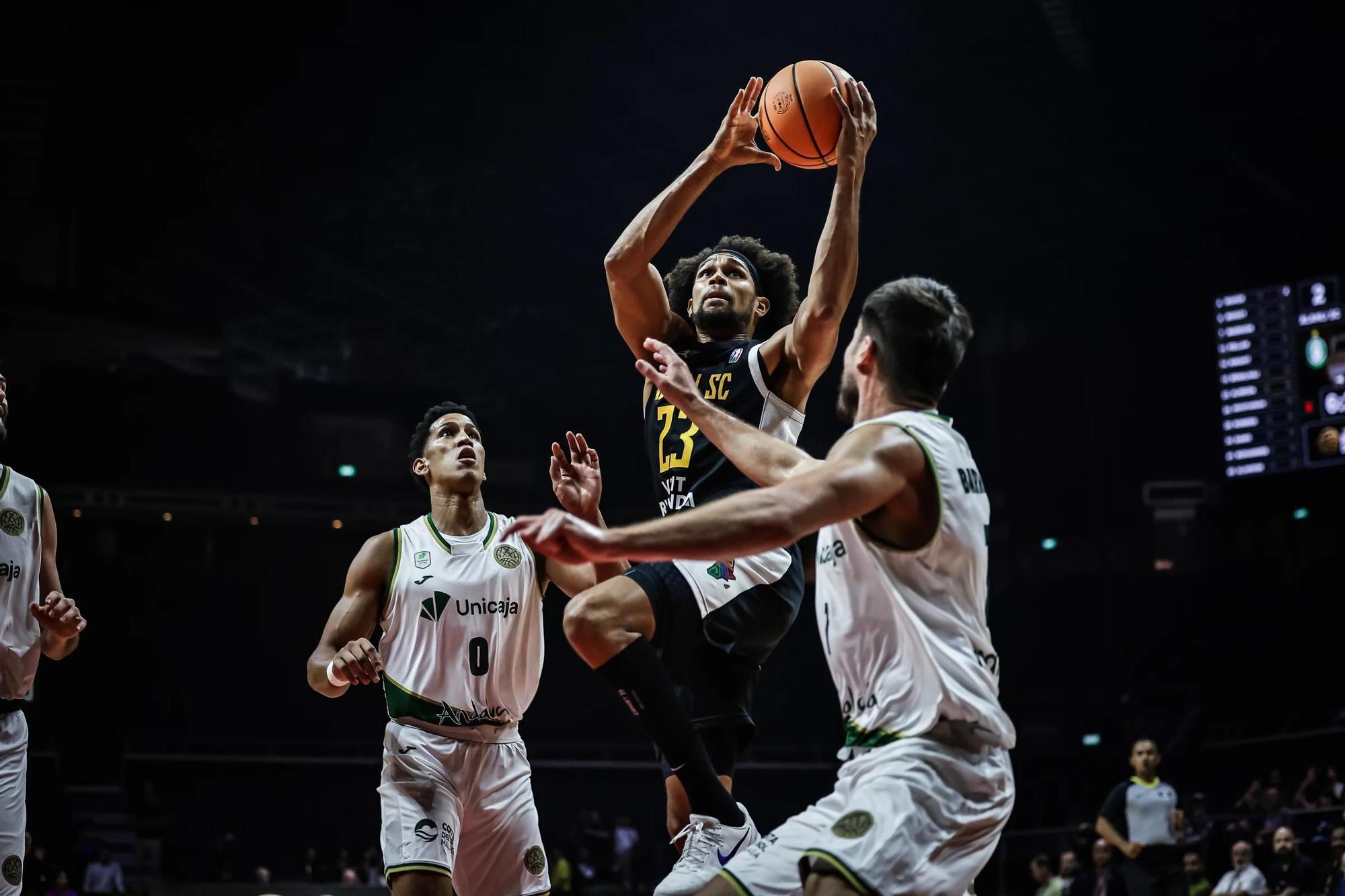 Copa Intercontinental de baloncesto: Al Ahli 61-73 Unicaja, en imágenes