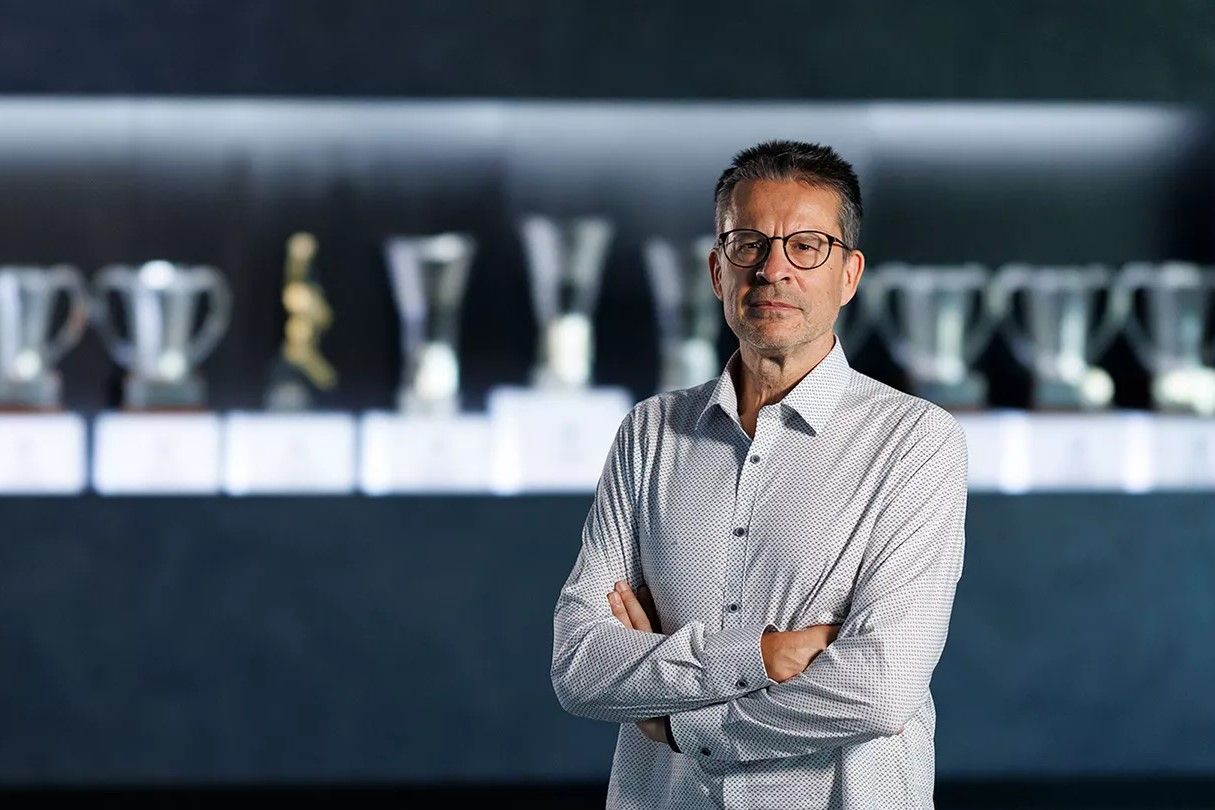 ¿Por qué el Madrid no confirma sus operaciones pendientes?