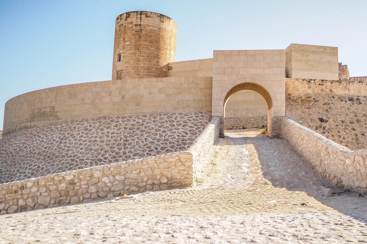 El Castillo de Elda ha renacido gracias a los más de dos millones invertidos en su rehabilitación y puesta en valor