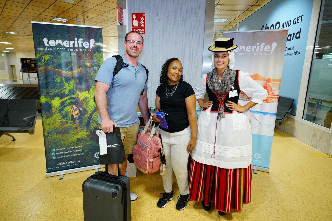 Así llegó el primer vuelo Nueva York - Tenerife