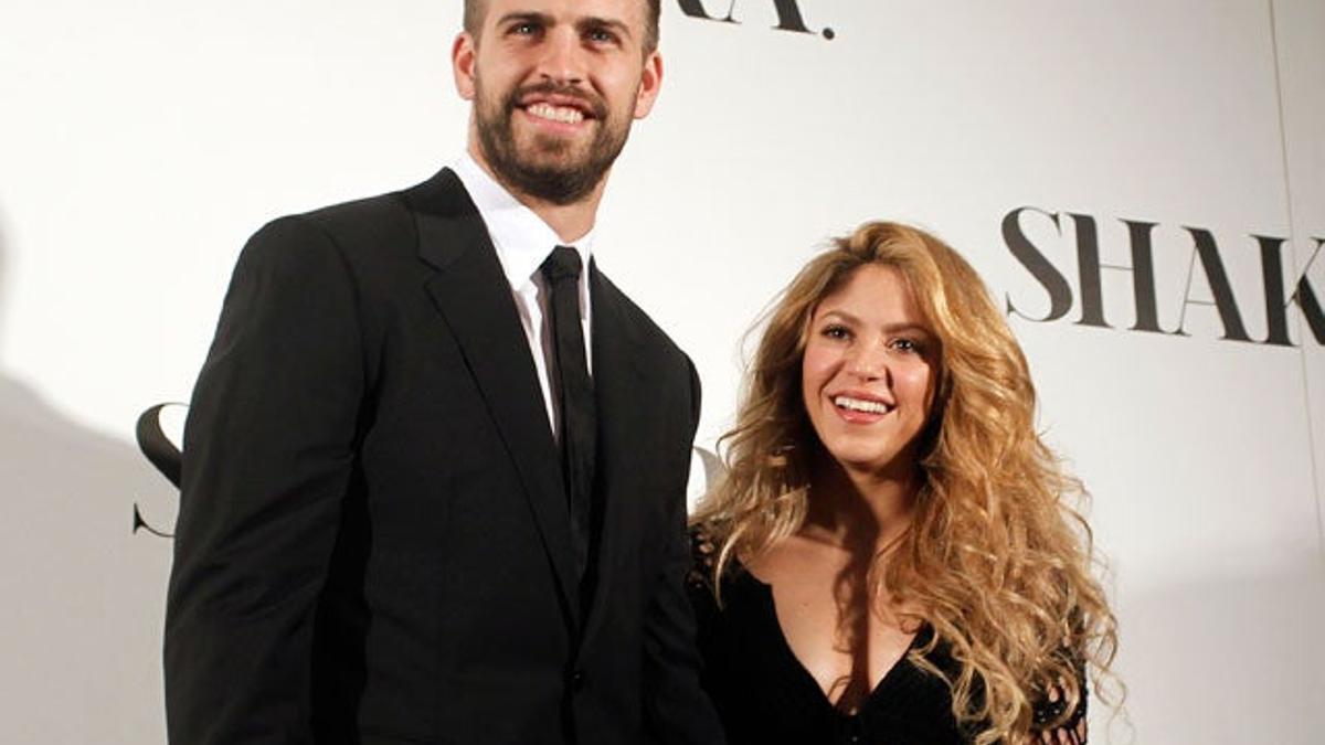 Shakira presenta su nuevo disco en Barcelona junto a Piqué