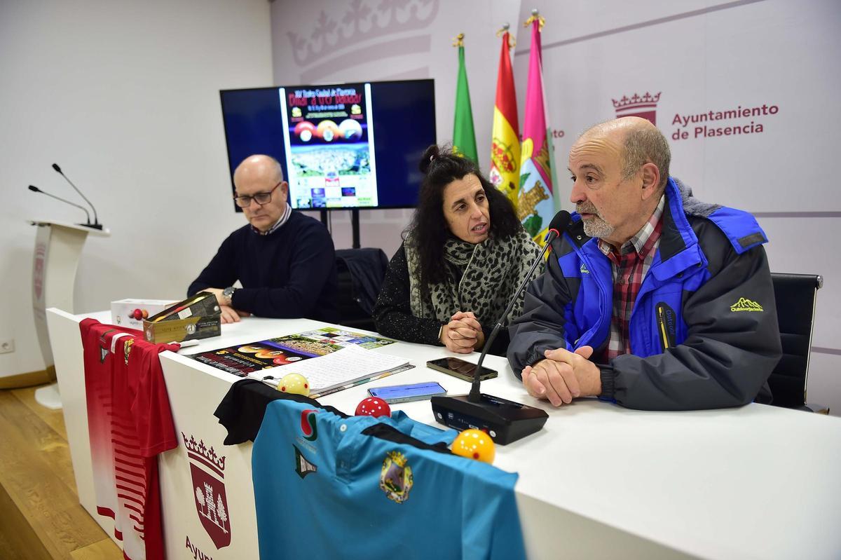 Presentación del trofeo de billar a tres bandas, en Plasencia, este fin de semana.