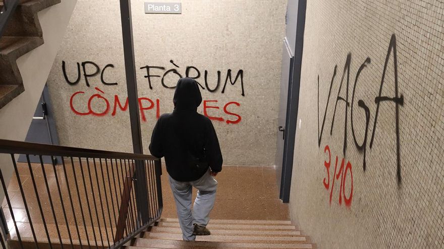 Estudiantes bloquean la facultad de Ingeniería Industrial en Barcelona en apoyo a Palestina