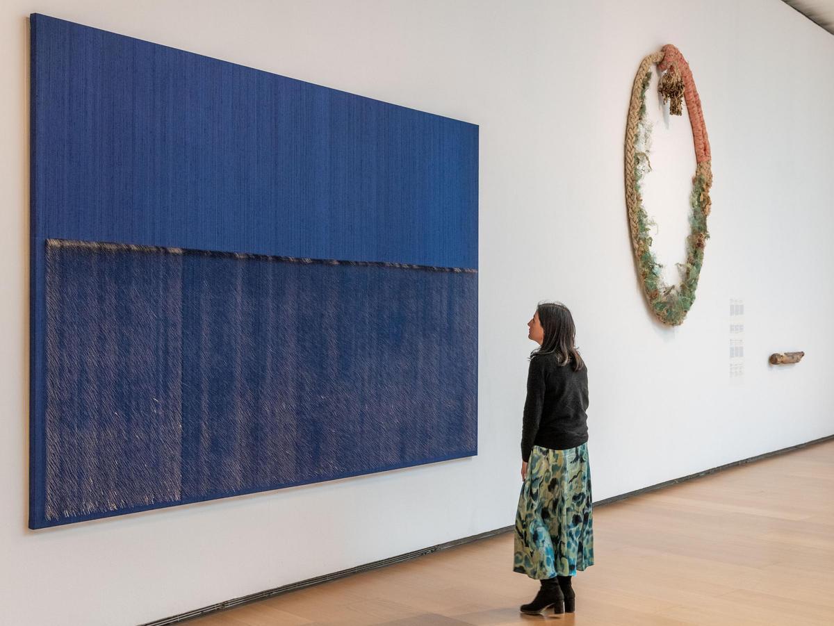 Exposición "Territorios en tránsito" de Anna Talens y Mar Guerrero en el IVAM.