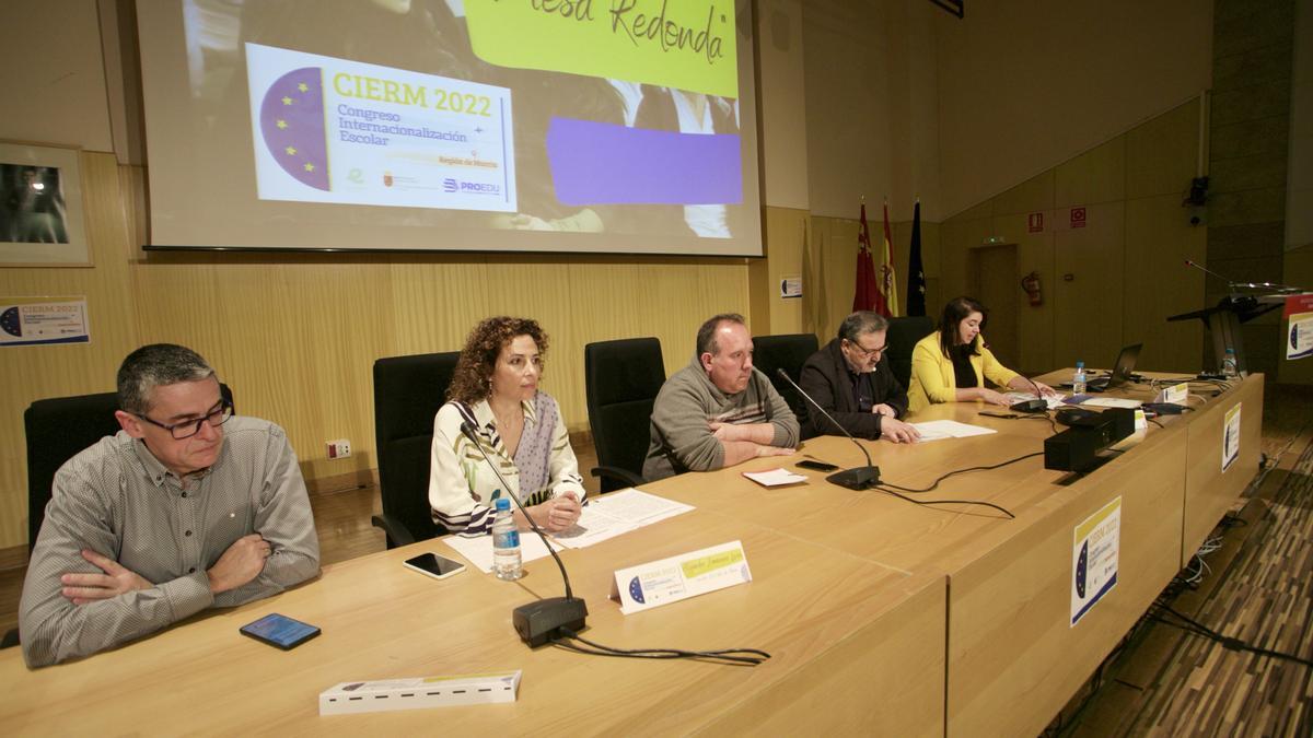 Un instante de la Mesa Redonda