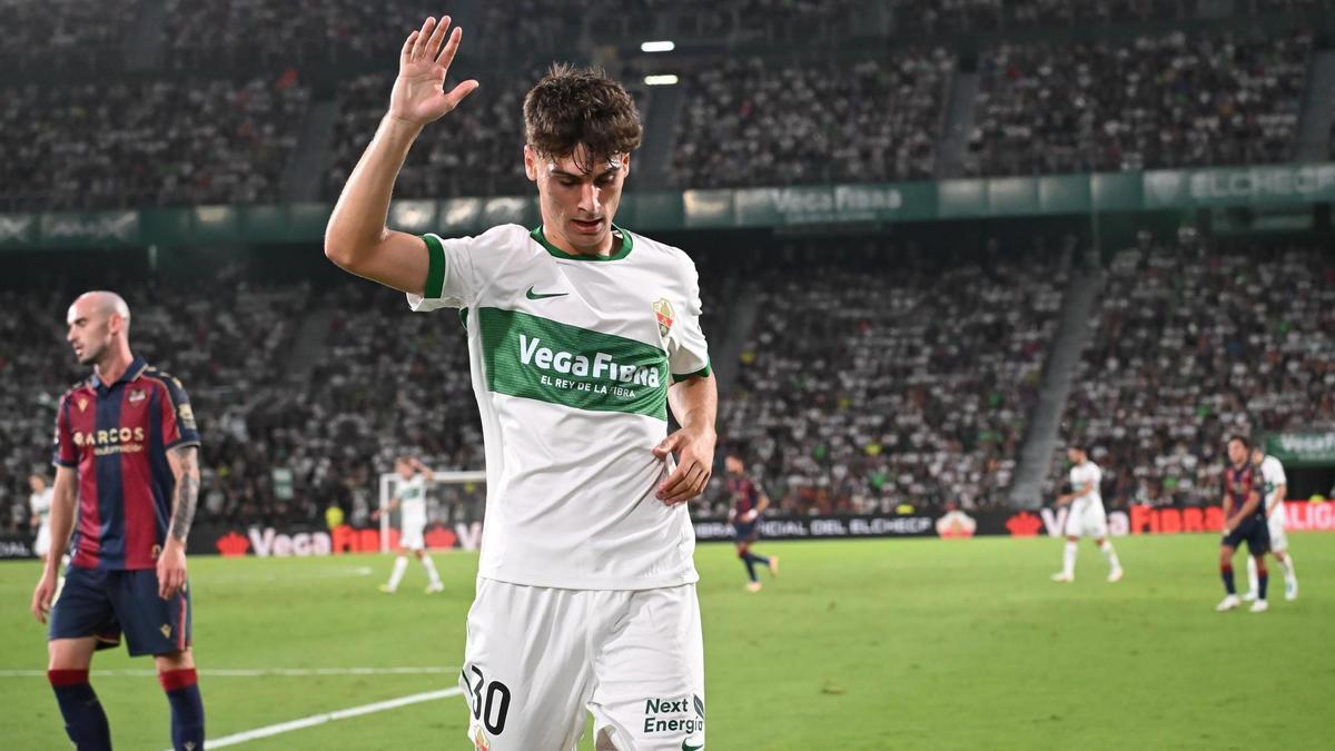 la mayor venta del Elche en más de cien años