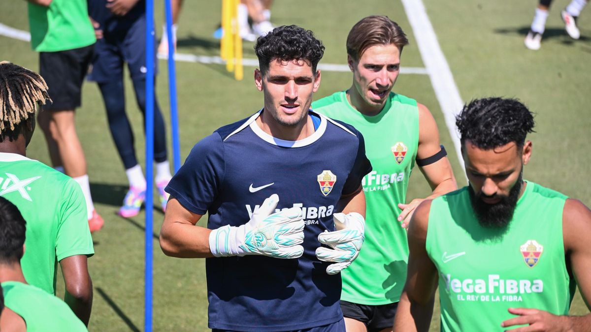 Matías Dituro junto a Mourad y Affengruber durante un entrenamiento.