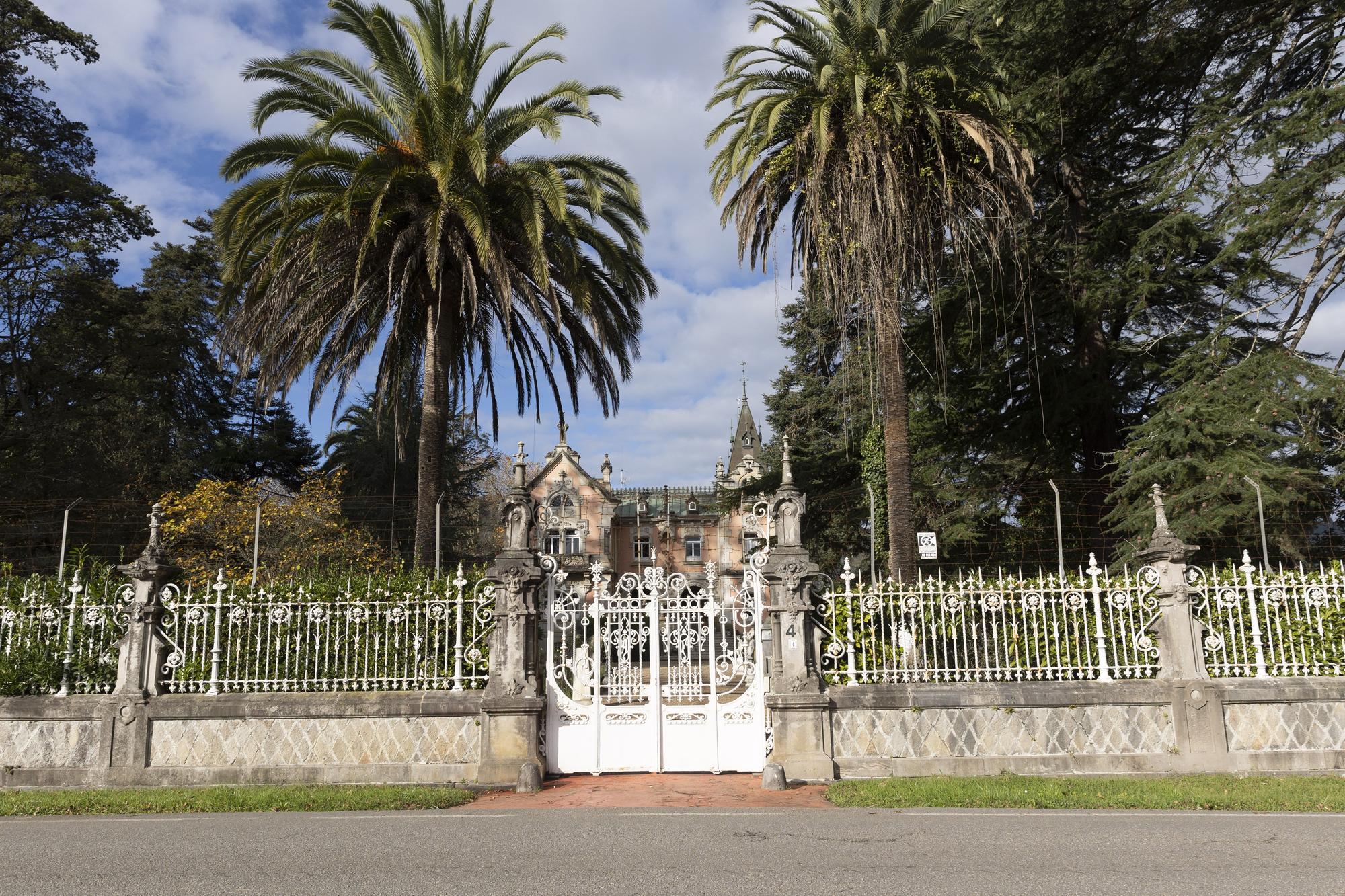 ¿Casa encantada o palacete de ensueño?: Les Baragañes, así es la gran mansión de Villaviciosa