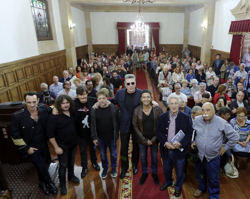 Homenaje a Tino Casal en la Universidad de Oviedo