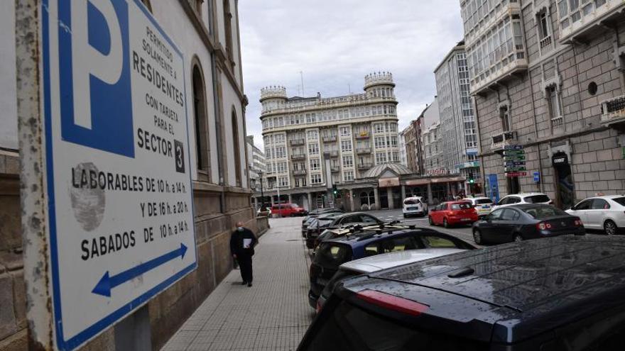 El Concello reorganiza la ORA y unifica las plazas para residentes de Pescadería y Ensanche