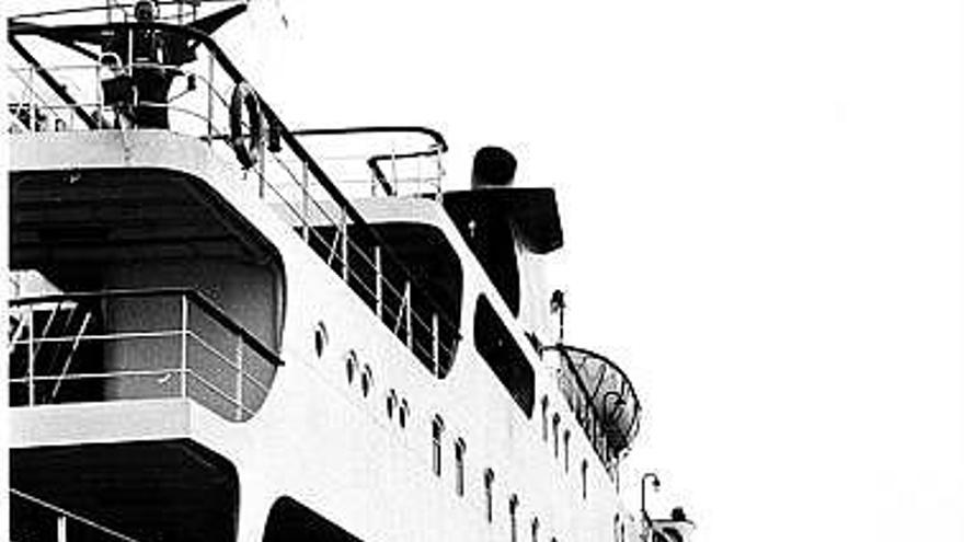 El ferry que arrebató Bilbao a Gijón en 1992 deja de operar por las pérdidas económicas