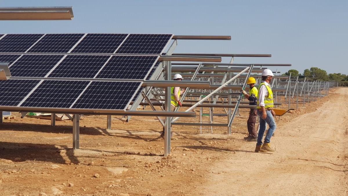 120 puestos de trabajo en el parque fotovoltaico de Llucmajor