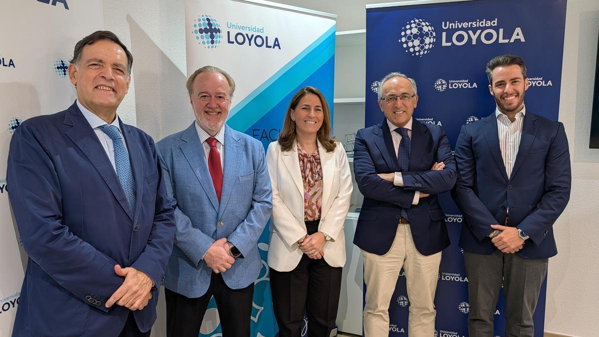 La Universidad Loyola y el Colegio de Economistas de Córdoba se alían para formar a nuevos auditores.