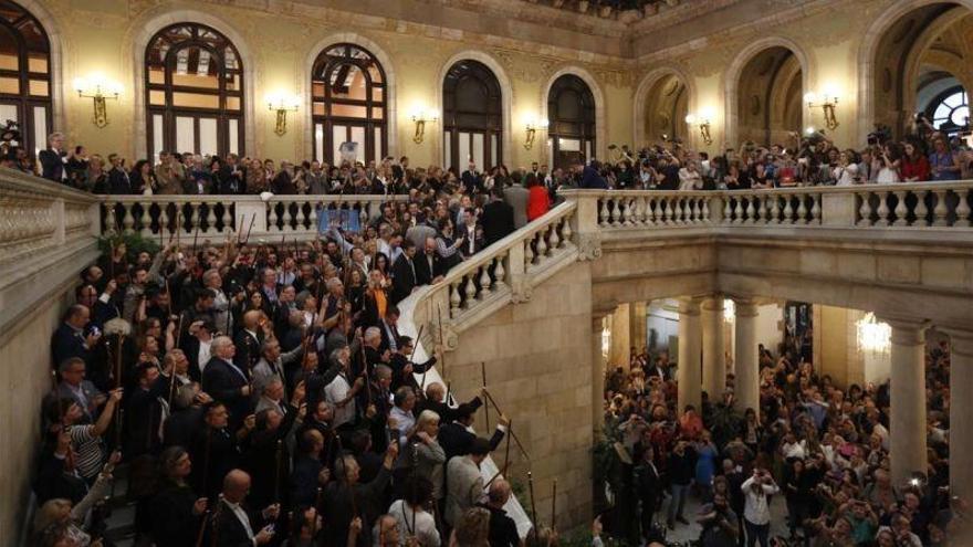 200 alcaldes independentistas viajarán a Bruselas para internacionalizar el conflicto catalán