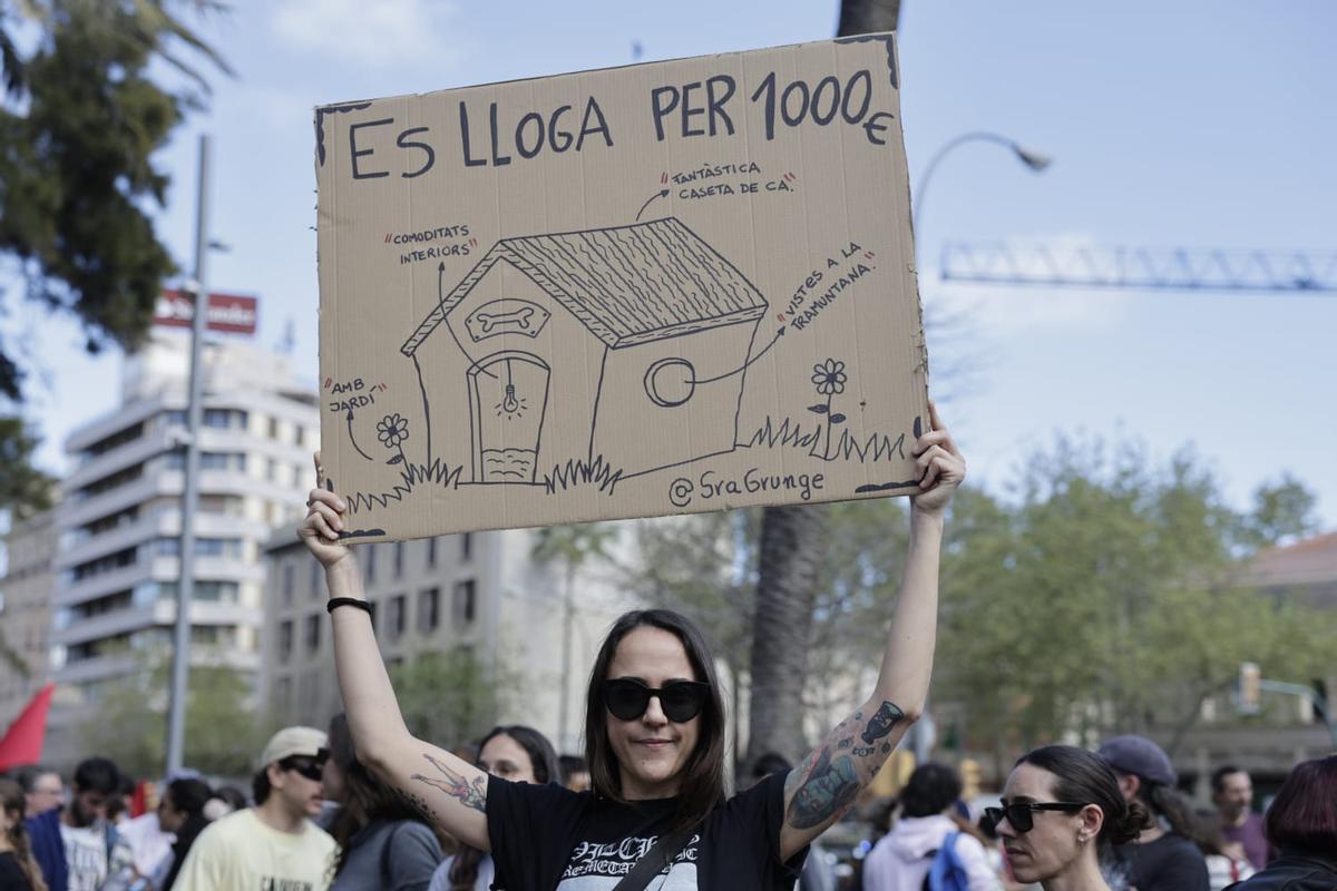 FOTOS: Manifestación por la crisis de la vivienda en Palma
