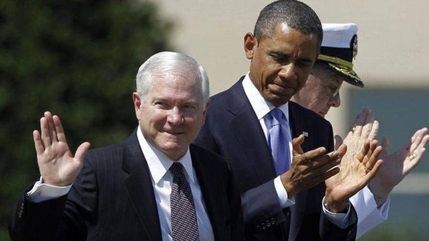 El exsecretario de Defensa Robert Gates critica a Obama por la &quot;microgestión&quot; de la Casa Blanca