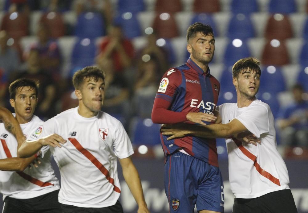 Las mejores imágenes del Levante - Sevilla Atlético