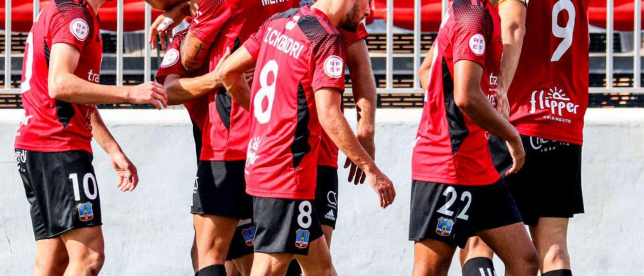 Los jugadores del Formentera celebran el 2-1. | SDF