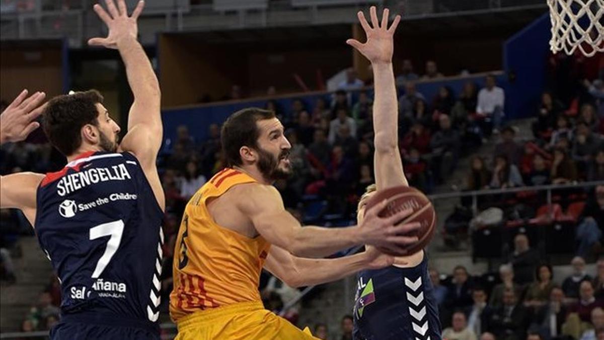 El Barça Lassa deberá afinar en ataque ante la dura defensa del Laboral Kutxa