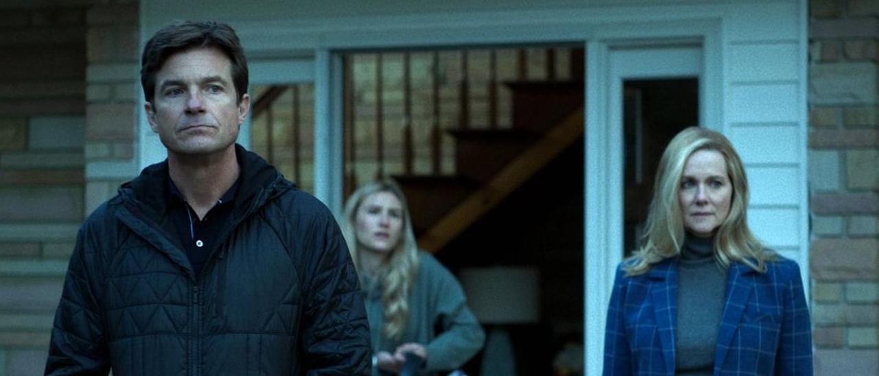 Jason Bateman, Sofia Hublitz y Laura Linney en la temporada final de ’Ozark’.